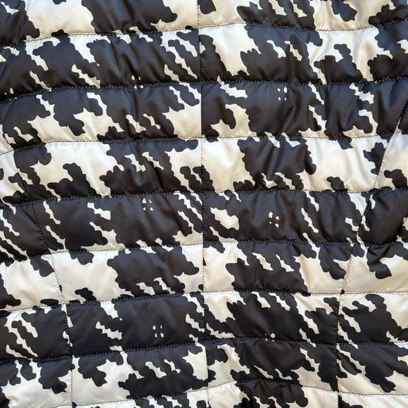 Weekend Max Mara  Quilted Jacket, size 4 - Picture 8 of 9